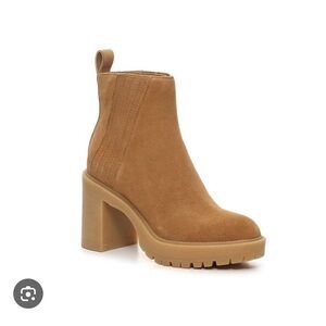 Dolce Vita Celia Women's Tan Suede Ankle Boots